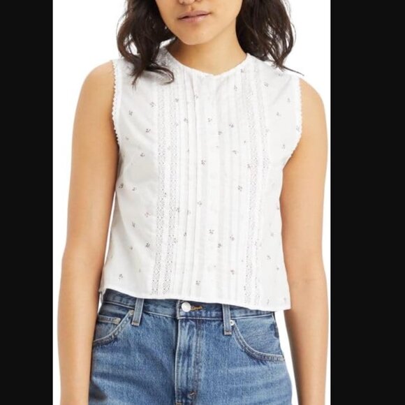 Levi's Lorelai floral print sleeveless button down top in white - Picture 3 of 3
